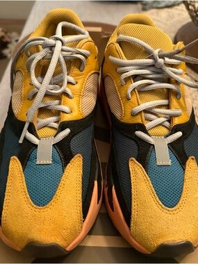 Yeezy “Sun” Multicolor Yellow Blue sneakers